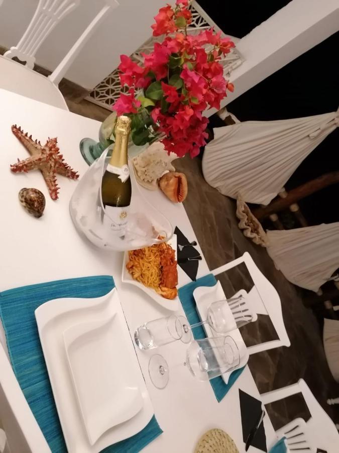 Coral Key Villaマリンディ エクステリア 写真